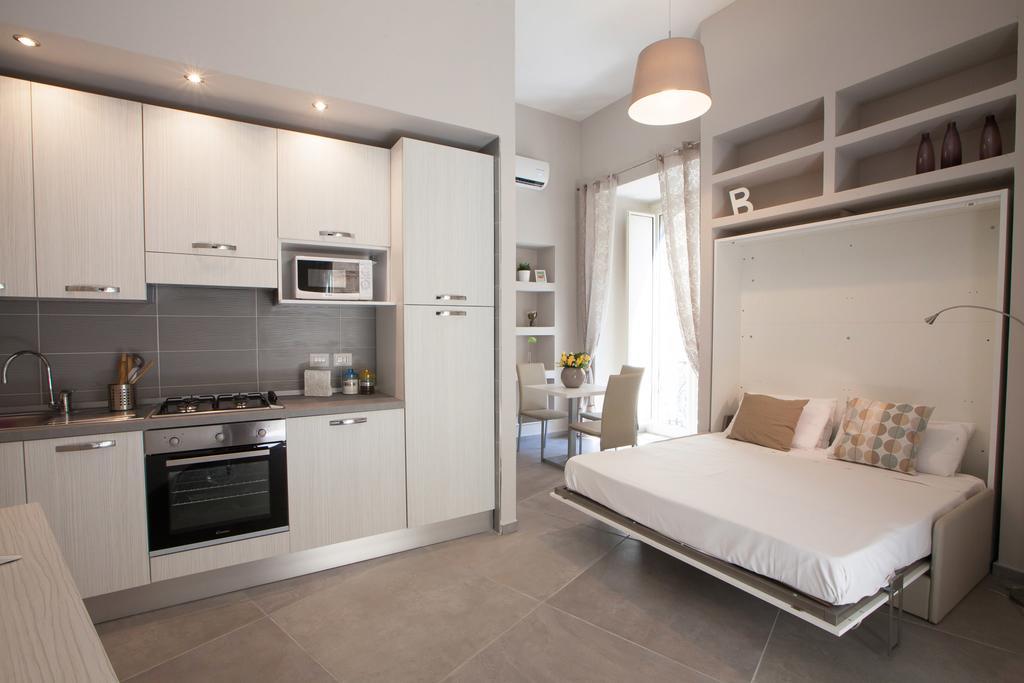 Bovio Prestige Apartments Неаполь Экстерьер фото